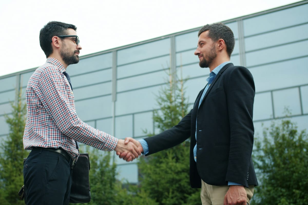 Building Buyer Trust as a Professional Dealer